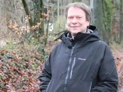 Biologe J&uuml;rgen Brand will einen Vortrag &uuml;ber Wallhecken halten.