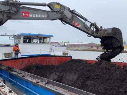 Nur eines von etlichen Schiffen, dass in diesem Jahr im Leeraner Hafen be- und entladen worden ist.