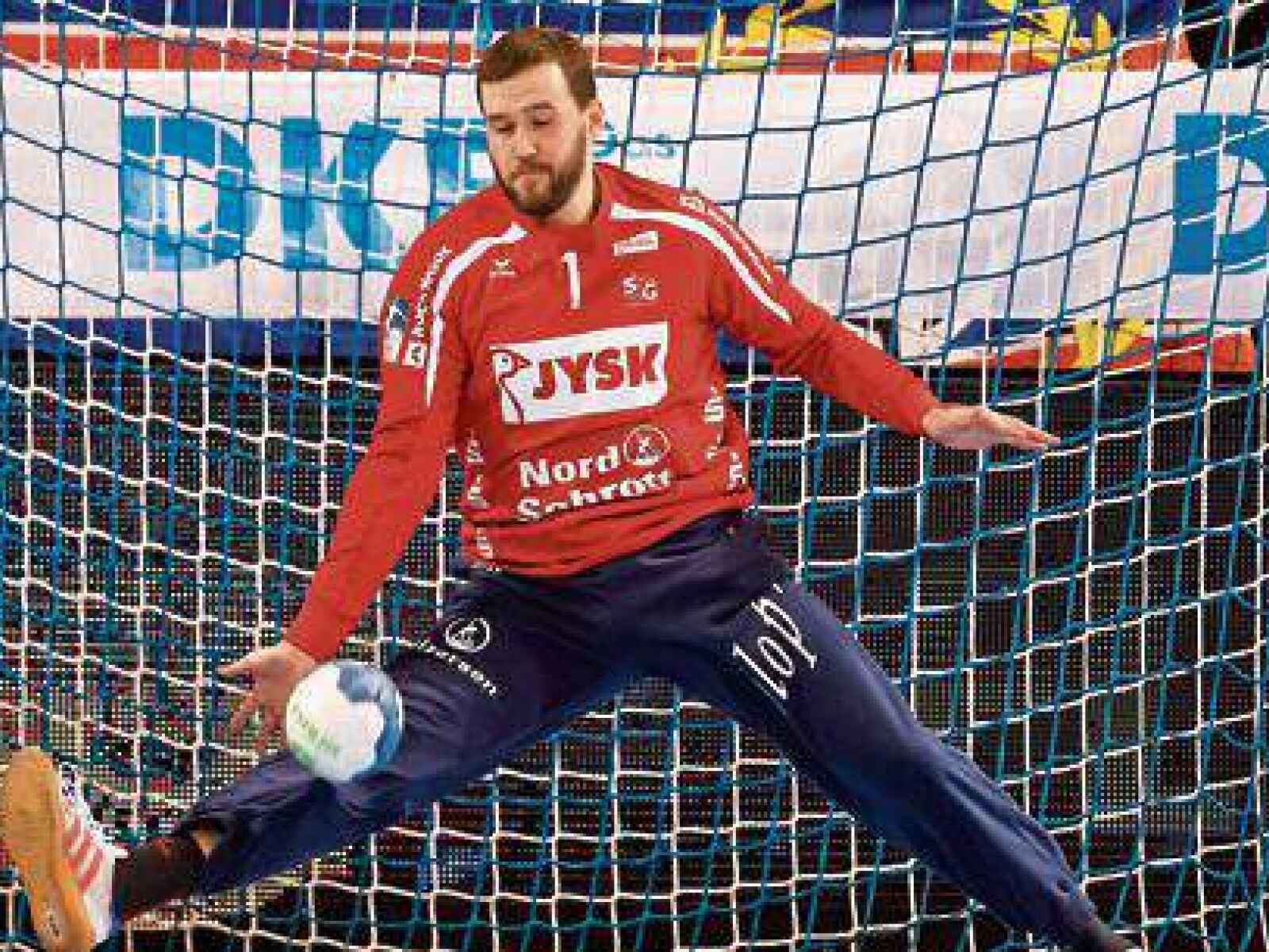 Handball-Europameisterschaft Emderin drückt zwei Ländern die Daumen