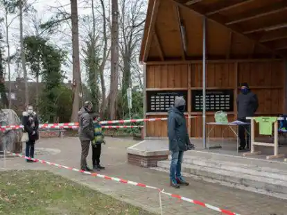 Mit Masken und Abstand: Unter Corona-Bedingungen werden wie im Vorjahr auch n&auml;chsten Samstag wieder die Sportabzeichen auf dem Augustfehner Springbrunnengel&auml;nde ausgegeben.