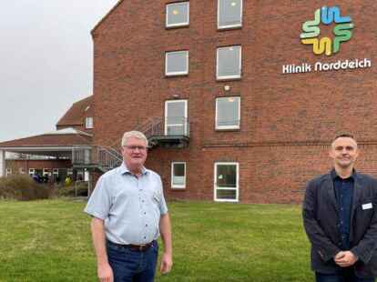 Bernd Hamann (Verwaltungsdirektor, links) und der Chefarzt der Psychosomatik Marco Friedrich Schmeding haben &uuml;ber die Behandlungswege bei Post-Covid berichtet.