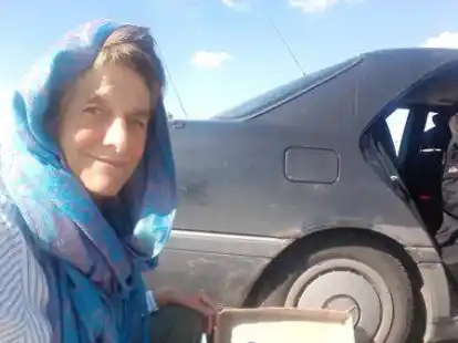 Mit altem Benz und ohne Reisepass 18 000 Kilometer unterwegs: Margot Fl&uuml;gel-Anhalt (65) &ndash; der Film &uuml;ber ihr j&uuml;ngstes Abenteuer ist jetzt im Casablanca zu sehen.