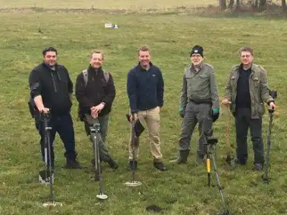 Mit der Sonde f&uuml;r die Wissenschaft unterwegs: Wolfgang Janssen, Carsten Eilts, Sebastian Heib&uuml;lt, Herbert Albrecht und Thomas Schlunck.