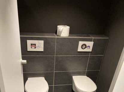 Wird es auch nach den Sanierungsma&szlig;nahmen noch geben: Die Beste-Freundinnen-Kabine im WC f&uuml;r Frauen.