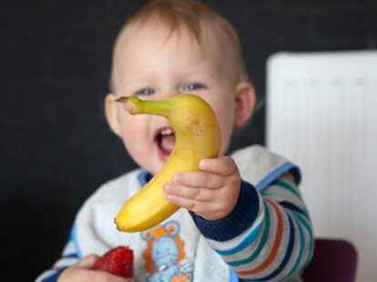 Was wollen Babys und Kleinkinder mitteilen? Wie Eltern die Zeichen und Gesten richtig deuten, erkl&auml;rt Erika Butzmann in einem VHS-Kurs.