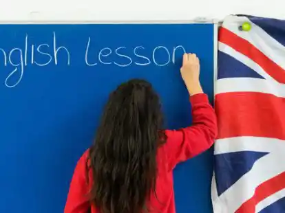 Englischunterricht in der Schule - ab wann finden den Eltern f&uuml;r ihren Nachwuchs sinnvoll? Mit dieser Frage besch&auml;ftigt sich jetzt eine Elternbefragung der Uni Vechta.