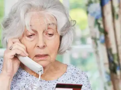 Senioren sind bevorzugte Opfer von Betr&uuml;gern, die gerne auch per Telefon Kontakt zu ihren Opfern aufnehmen.