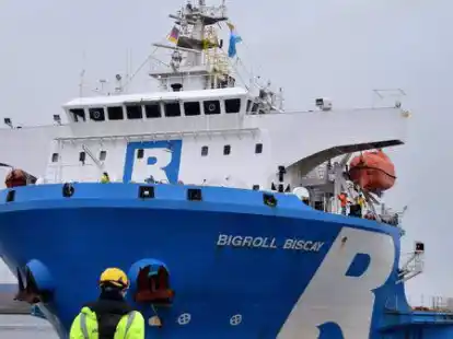 Das Spezialschiff &bdquo;BigRoll Biscay&rdquo; ist 146 Meter lange und 32 Meter breit.