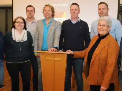 Der neue Vorstand des CDU-Gemeindeverbandes Bar&szlig;el (von links): Neele Venekamp, Sarah Ahrnsen, Jan Block, Michael Bohnen, Claas Wallschlag, Elisabeth Abeln, Ralph Schr&ouml;der und Gerrit Pruss.