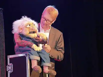 J&ouml;rg Jara l&auml;sst die Puppen sprechen