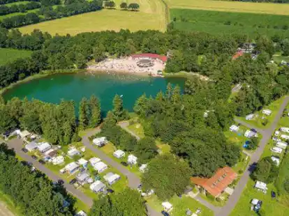 Der Campingplatz mit angrenzendem Badesee Schortens: Seit 1. Januar ist das gesamte Areal f&uuml;r 20 Jahre an neue Betreiber verpachtet. Der See bleibt weiterhin frei zug&auml;nglich.