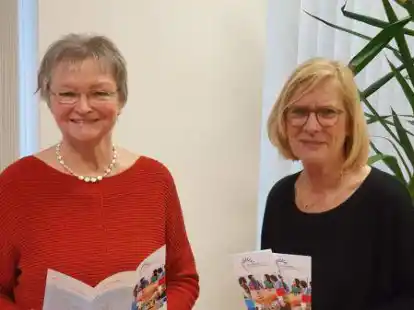 Rita Moormann (links) und EA-Vorsitzende Jutta Klaus werben f&uuml;r die Qualifizierung zum Engagement-Lotsen.