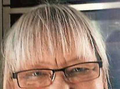 Der Lappen von Brigitte Gorziza-Adden hat zwar etwas gelitten, als sie als  Beifahrerin im Graben gelandet ist &ndash; trotzdem kann man noch alle Angaben erkennen.