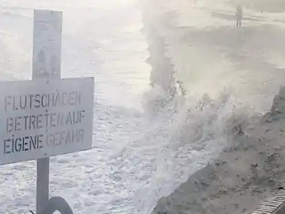 Sturmflut auf Wangerooge:&nbsp;Die Wellen schlugen hoch.