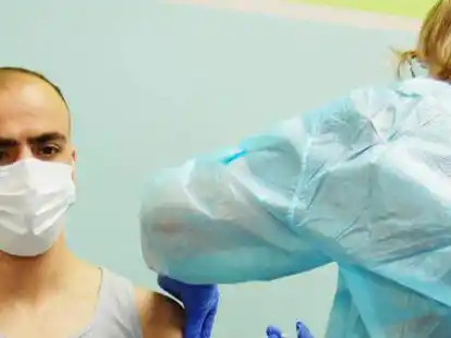 Impfaktion f&uuml;r gefl&uuml;chtete Menschen aus Krisengebieten in Deutschland. Die Johanniter haben diese Aufgabe in der Auricher Jugendherberge &uuml;bernommen.