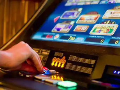 Mit der Neuregelung des Spielhallenrechts will die nieders&auml;chsische Landesregierung Menschen besser vor einer Spielsucht sch&uuml;tzen. (Symbolbild)