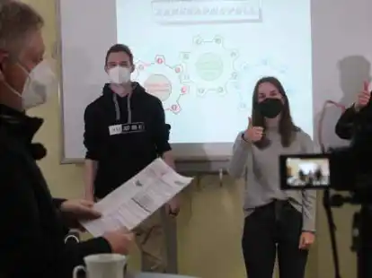 W&auml;hrend des Videodrehs: (von links) Uwe Winkler, Manuel Kattau, Mareen Ostertag und Tom Diers.