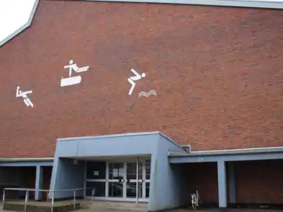 Die Technik der Turn- und Schwimmhalle Lemwerder ist veraltet. Es gilt, eine Entscheidung zu treffen: Komplettsanierung oder nur eine Reparatur des N&ouml;tigsten?