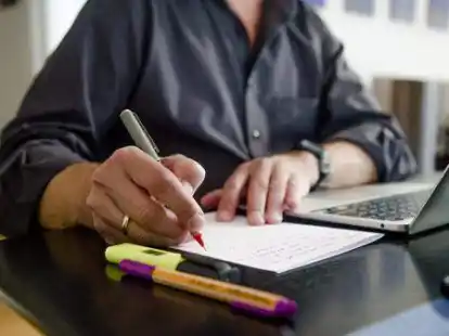 Einen Kursus zum Arbeiten mit Word und Excel bietet das Bildungswerk Saterland an. (Symbolbild)