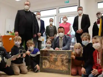 In der St.-Martin-Grundschule in B&ouml;sel ist am Dienstag der neue Gruppenraum f&uuml;r den Ganztag eingeweiht worden.