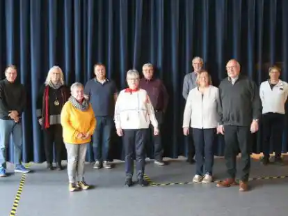 Yachtclub Wangerland: Geehrte und Vorstand.