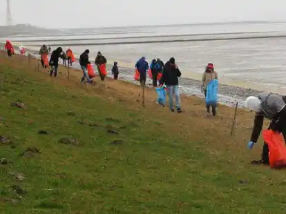 Im Jahr 2019 feierte die M&uuml;llsammelaktion &bdquo;Sauberhafte K&uuml;ste&ldquo; in Butjadingen Premiere.