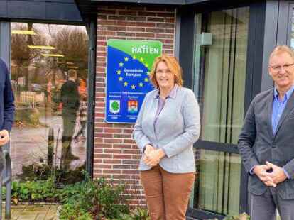 Trafen sich zu einem Abstimmungsgespr&auml;ch im Kirchhatter Rathaus: (von links) der Bewerber um eine Landtagskandidatur Thore G&uuml;ldner,  Bundestagsabgeordnete Susanne Mittag (beide SPD) und B&uuml;rgermeister Guido Heinisch.