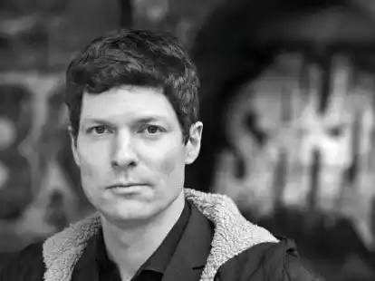 Der Berliner Journalist, Jurist und Buchautor Ronen Steinke stellt im Pumpwerk Wilhelmshaven sein Buch &bdquo;Terror gegen Juden&ldquo; vor.