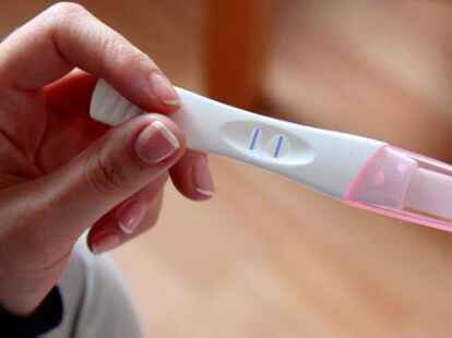 Ein positiver Schwangerschaftstest kann Grund zur Freude sein. Aber das ist nicht immer so. In daf&uuml;r vorgesehenen Beratungsstellen gibt es f&uuml;r beide F&auml;lle Unterst&uuml;tzung.