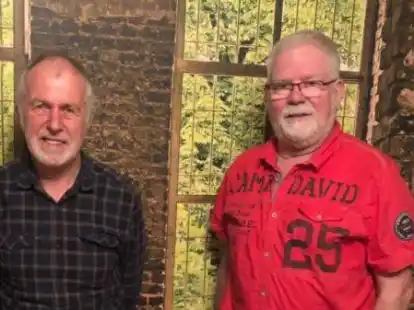 Der Vorsitzende des Seniorenbeirates, Heiner Sch&uuml;tte (rechts), traf sich mit dem Gehlenberger Ortsvorsteher Hans Meyer.