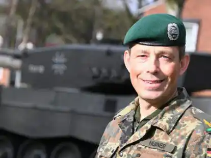 Brigadegeneral Heico H&uuml;bner ist seit Oktober 2021 Kommandeur der 1. Panzerdivision.