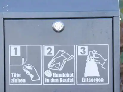 Solche Hunde-WC gibt es an verschiedenen Stellen in der Gemeinde Hatten.