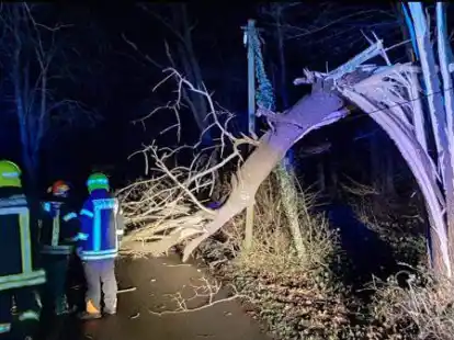 Reichlich zu tun gab es f&uuml;r die Freiwilligen Feuerwehren in der Gemeinde Hude.