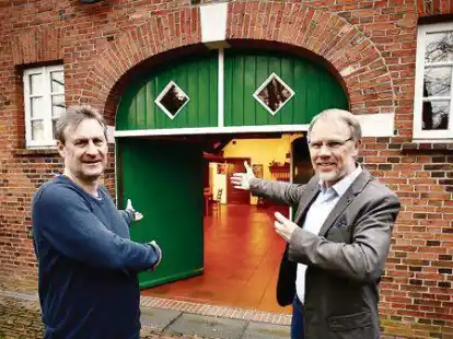 Es wird wieder was geboten: Theo Gerdes (l.) und Richard Eckhoff lassen den Kulturbetrieb im Heinrich-Kunst-Haus in Ofenerfeld wieder anlaufen.