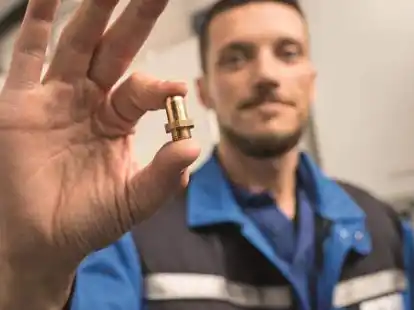 Gasumstellung: Brennerd&uuml;sen wie diese tauscht die EWE Netz derzeit f&uuml;r das H-Gas aus.