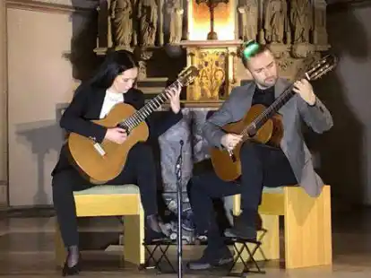 Das Duo Sempre gestaltet den musikalischen Rahmen des ersten CCC-Gottesdienstes.