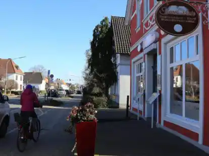 Noch gibt es Parkpl&auml;tze direkt davor: Das Restaurant Bene Vento an der Bremer Heerstra&szlig;e liegt mitten im k&uuml;nftigen Baustellenbereich.