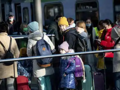 Menschen, die aus dem Krieg in der Ukraine geflohen sind, k&ouml;nnen sich auf die Hilfsorganisationen verlassen.  Foto: