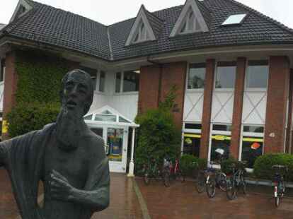 Der neue Teil des Johanneshauses soll saniert werden, der hintere Teil wird abgerissen.