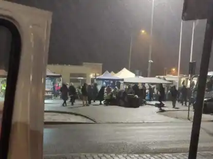 Bei der Ankunft von Daniele Schwede und ihrem Trupp an Grenze zwischen der Ukraine und Polen in der vergangenen Nacht regnete es. F&uuml;r Schwede hatte der Ort eine erschreckende Magie, die ihr noch einmal verdeutlichte, wie nah der Krieg wirklich ist.