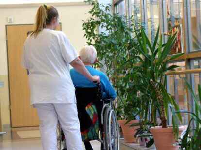 Am &bdquo;Girls- und Boys-Day&ldquo; k&ouml;nnen die Jugendlichen im Seniorenzentrum Brake Berufe kennenlernen, die vorwiegend vom anderen Geschlecht ausge&uuml;bt werden. (Symbolbild)