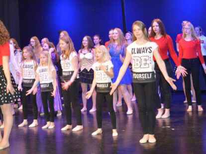 Auch die  T&auml;nzerinnen aus Kneheim sollen in Zukunft st&auml;rker gef&ouml;rdert werden.