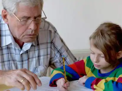 Gro&szlig;eltern auf Zeit: die Evangelische Familienbildungsst&auml;tte sucht Ehrenamtliche.