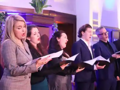 So war es am vergangenen Sonntag beim Benefiz-Konzert in Varel: Auch in Edewecht werden einige S&auml;ngerinnen und S&auml;nger des Oldenburgischen Staatstheaters das Lied 