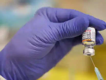 Impfpflicht: Ab Mittwoch, 16. M&auml;rz, m&uuml;ssen Mitarbeiter all jener medizinischen Einrichtungen, in denen Menschen besonders durch eine Covid-Infektion gef&auml;hrdet sein k&ouml;nnen,  geimpft oder genesen sein.