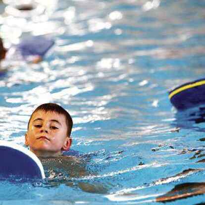 Die Initiative &bdquo;Oldenburg lernt schwimmen&ldquo; (Symbolbild) geht weiter: Schulen werden von Vereinen unterst&uuml;tzt.