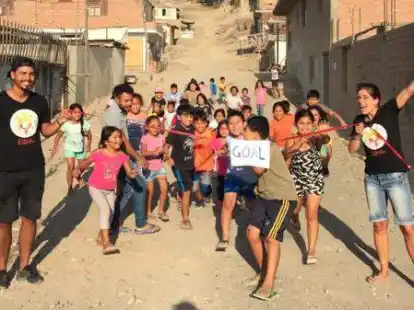 Das Projekt &bdquo;Estacion Esperanza&ldquo; in Lima in Peru hat es sich zur Aufgabe gemacht, das Leben der Menschen in den Slums zu verbessern, dazu geh&ouml;rt auch der Kampf gegen h&auml;usliche Gewalt.