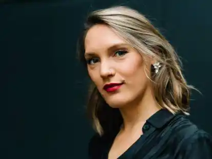 Mezzosopranistin Verena T&ouml;njes tritt beim Liederabend der Goethe-Gesellschaft auf.