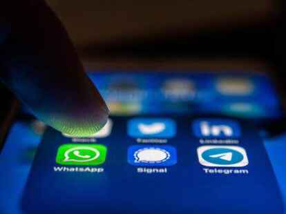 Gibt sich bei WhatsApp jemand als Familienmitglied aus und behauptet, eine neue Nummer zu haben, ist h&ouml;chste Vorsicht geboten.