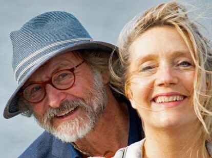 Zum zweiten Mal geht der Publikumspreis H&ouml;rkulino an das in Norden lebende K&uuml;nstlerpaar Bettina G&ouml;schl und Klaus-Peter Wolf.